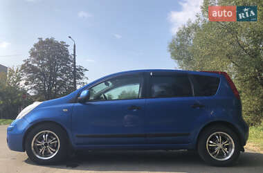 Хэтчбек Nissan Note 2008 в Львове