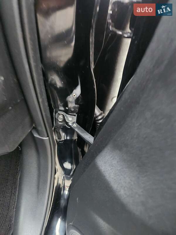 Хэтчбек Nissan Note 2013 в Полтаве