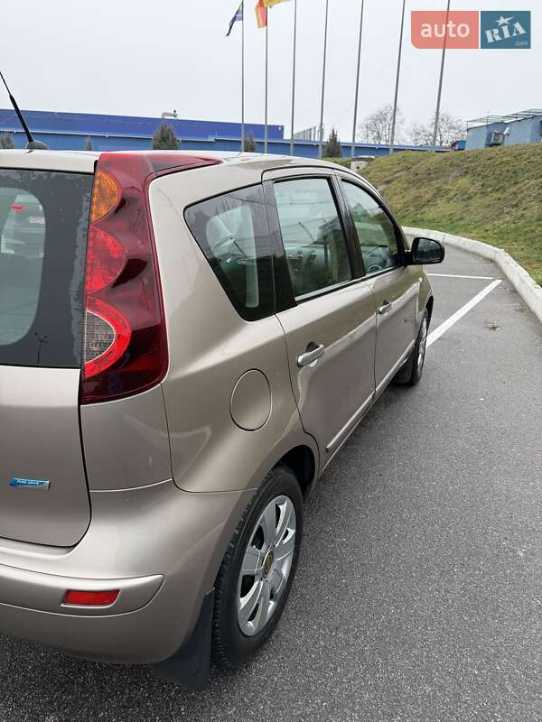 Хэтчбек Nissan Note 2010 в Виннице фото 2 Хэтчбек Nissan Note 2010 в Виннице