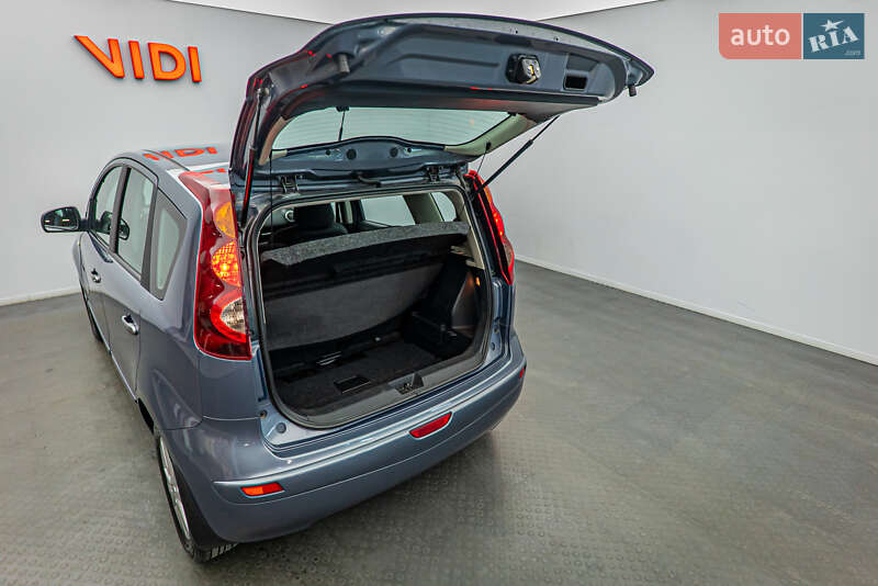 Хетчбек Nissan Note 2011 в Києві