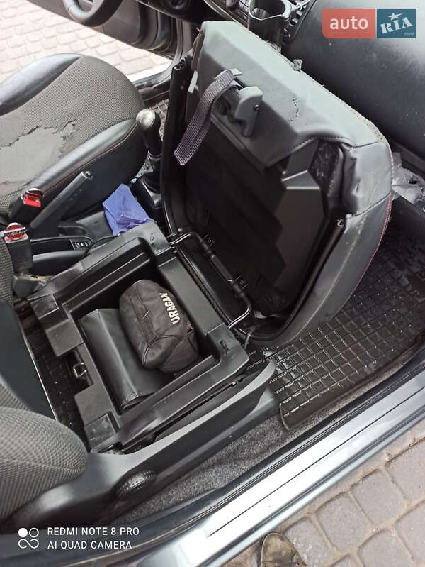 Хетчбек Nissan Note 2006 в Львові