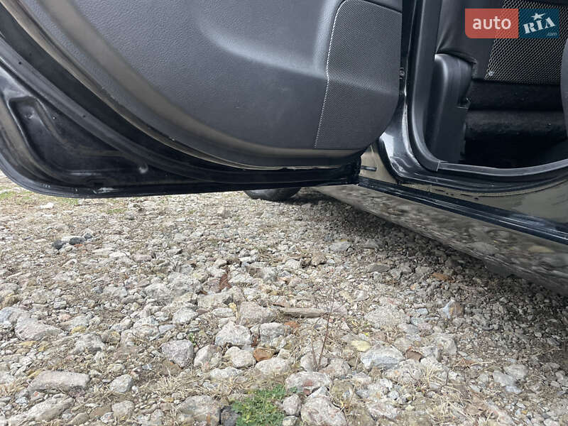 Хэтчбек Nissan Note 2012 в Киеве фото 11 Хэтчбек Nissan Note 2012 в Киеве