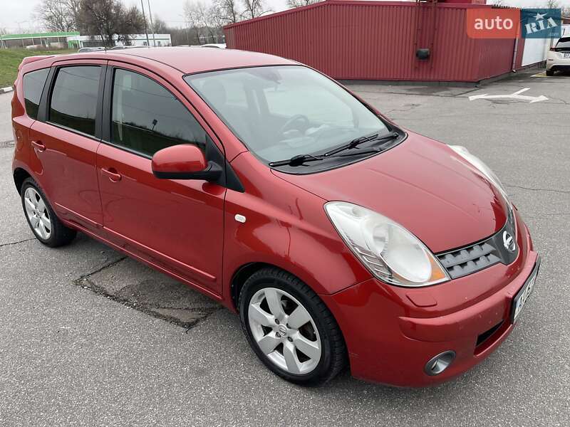Хэтчбек Nissan Note 2007 в Киеве