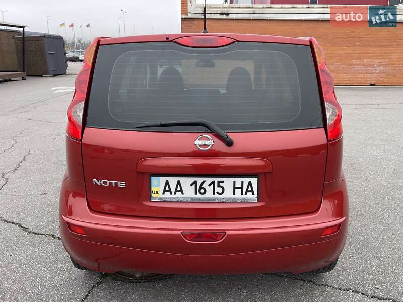 Хэтчбек Nissan Note 2007 в Киеве
