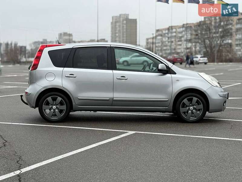 Хэтчбек Nissan Note 2008 в Киеве фото 3 Хэтчбек Nissan Note 2008 в Киеве