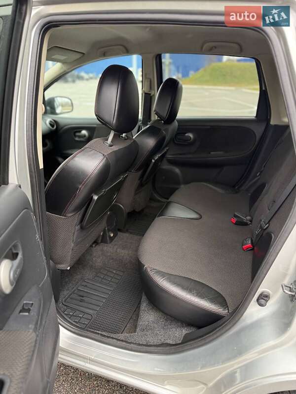 Хэтчбек Nissan Note 2008 в Киеве фото 11 Хэтчбек Nissan Note 2008 в Киеве
