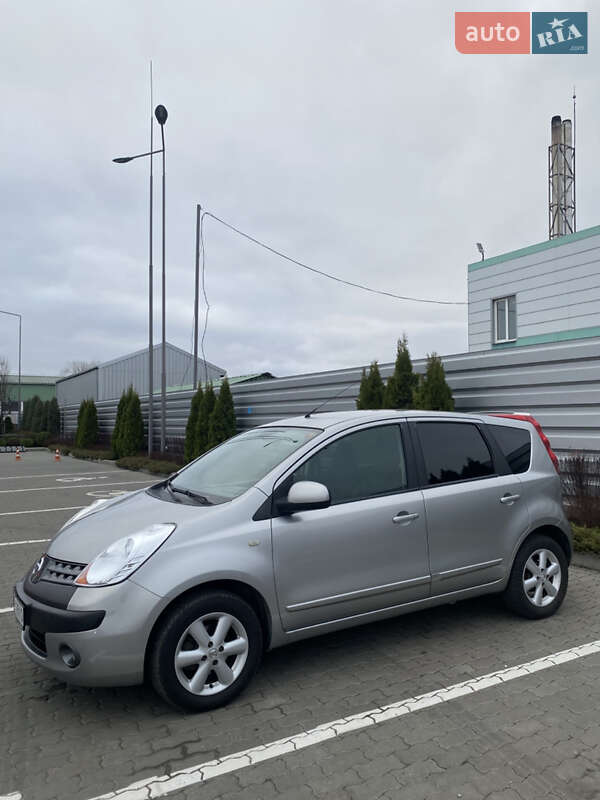 Хетчбек Nissan Note 2006 в Черкасах