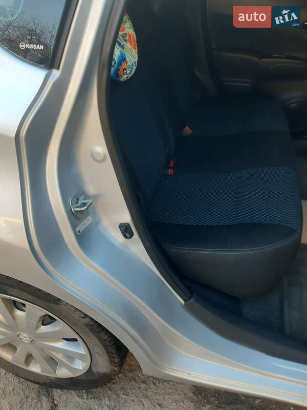 Хэтчбек Nissan Note 2015 в Владимире