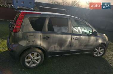 Хэтчбек Nissan Note 2006 в Перемышлянах