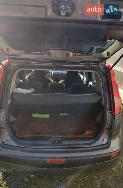 Хэтчбек Nissan Note 2006 в Перемышлянах