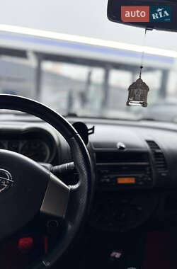 Хэтчбек Nissan Note 2006 в Киеве