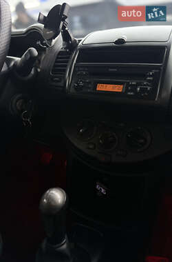 Хэтчбек Nissan Note 2006 в Киеве
