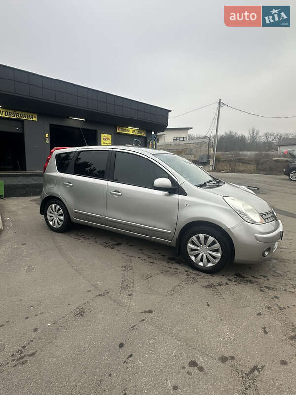 Хэтчбек Nissan Note 2008 в Днепре