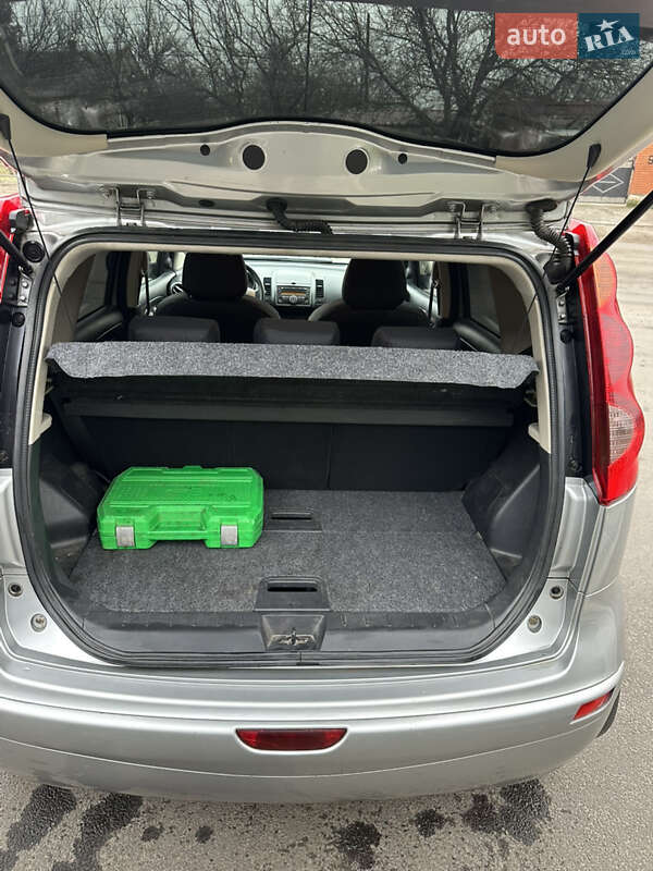 Хэтчбек Nissan Note 2008 в Днепре