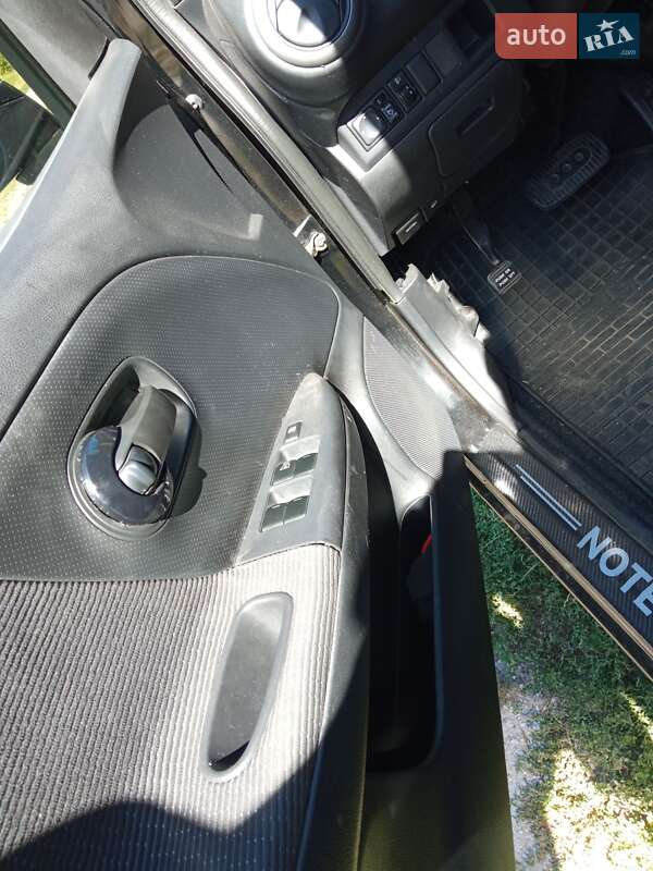 Хетчбек Nissan Note 2008 в Олександрії