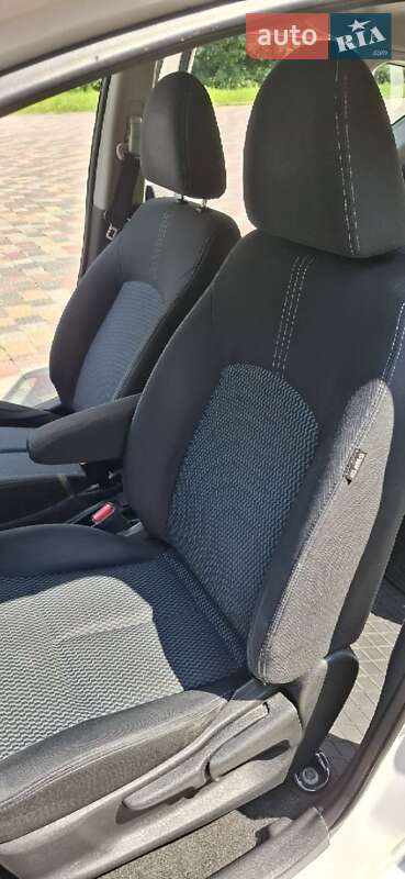 Хетчбек Nissan Note 2016 в Тернополі фото 10 Хетчбек Nissan Note 2016 в Тернополі