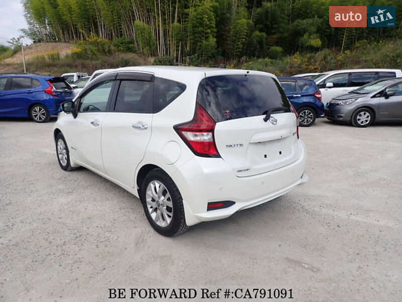 Хетчбек Nissan Note 2020 в Києві фото 3 Хетчбек Nissan Note 2020 в Києві