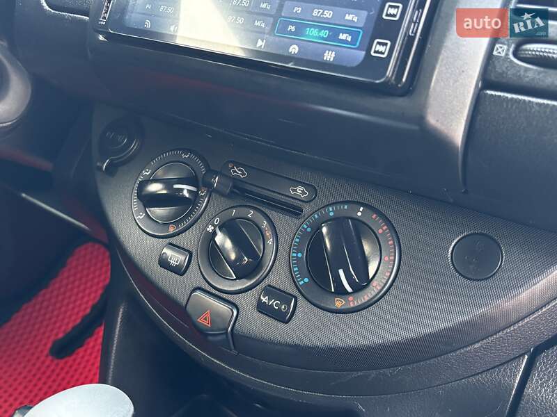 Хэтчбек Nissan Note 2007 в Дрогобыче фото 88 Хэтчбек Nissan Note 2007 в Дрогобыче