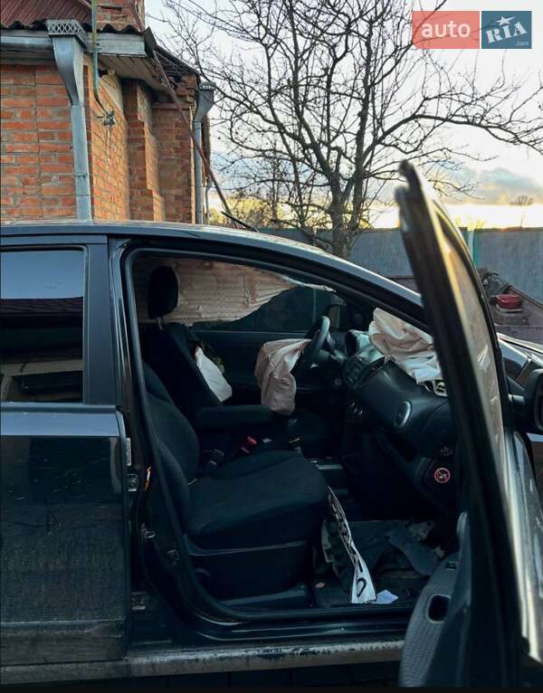 Хетчбек Nissan Note 2007 в Житомирі