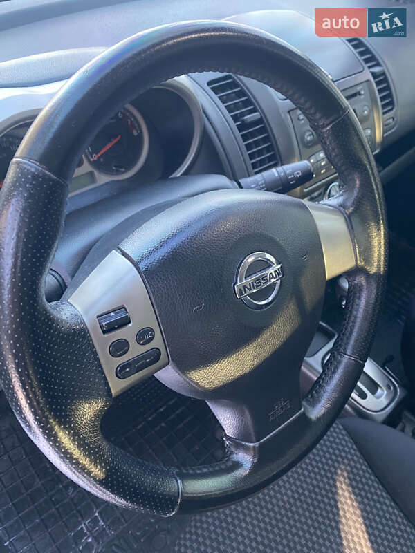 Хэтчбек Nissan Note 2006 в Чернигове