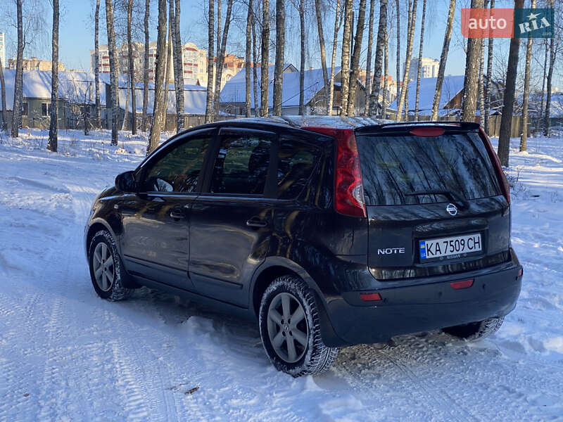 Хэтчбек Nissan Note 2006 в Чернигове