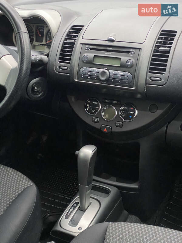 Хэтчбек Nissan Note 2006 в Чернигове