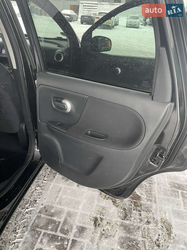 Хэтчбек Nissan Note 2009 в Харькове