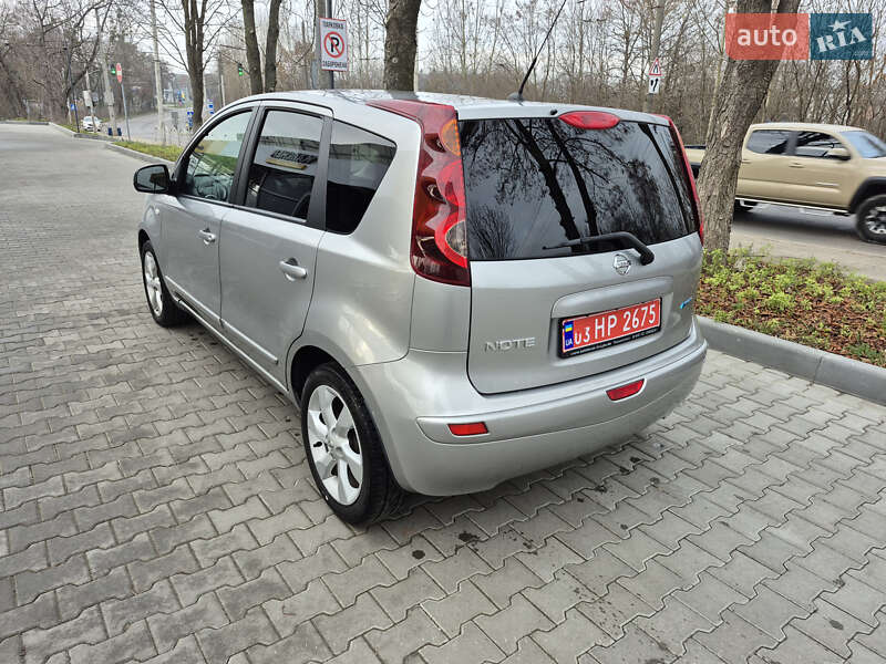 Хэтчбек Nissan Note 2010 в Луцке фото 9 Хэтчбек Nissan Note 2010 в Луцке