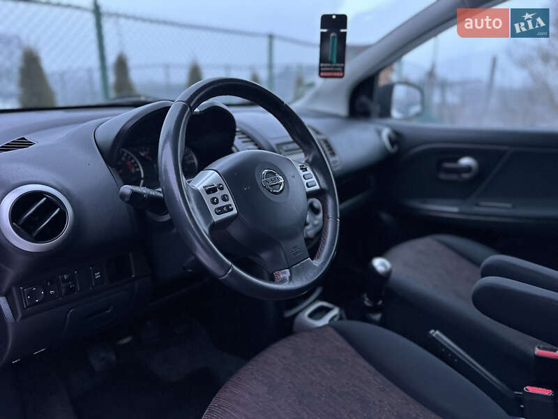 Хэтчбек Nissan Note 2010 в Виннице