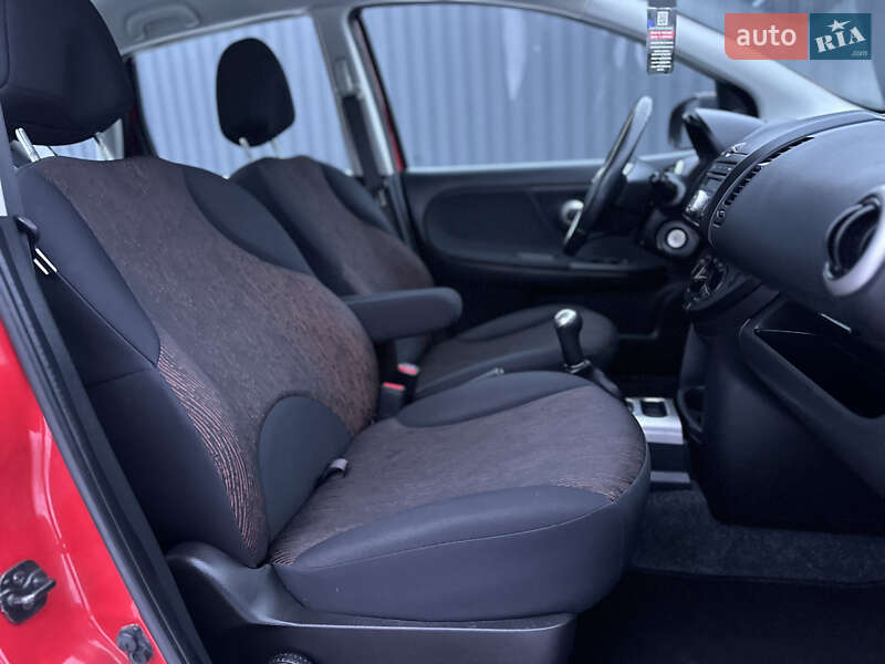 Хэтчбек Nissan Note 2010 в Виннице