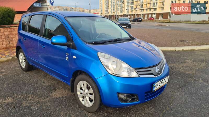 Хетчбек Nissan Note 2010 в Миколаєві фото 2 Хетчбек Nissan Note 2010 в Миколаєві