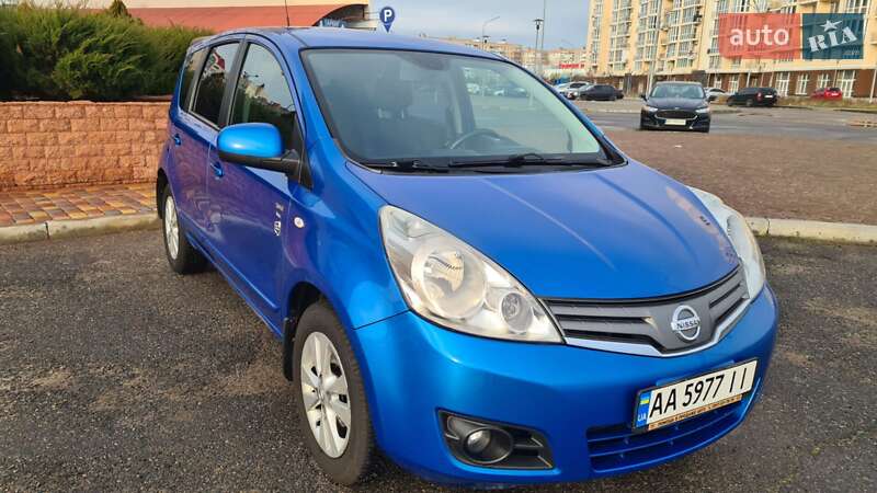 2010 Nissan Note, VIN SJNFCAE11U2073344:plate — фото 1 (autoria)