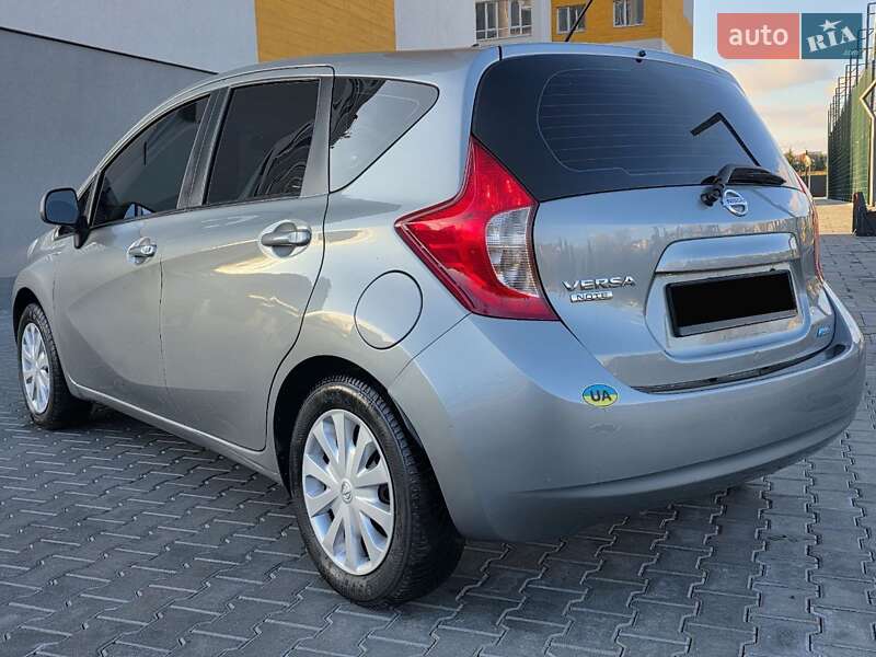 Хэтчбек Nissan Note 2014 в Хмельницком