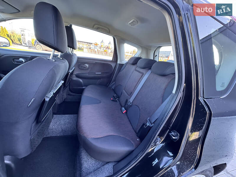 Хэтчбек Nissan Note 2009 в Виннице