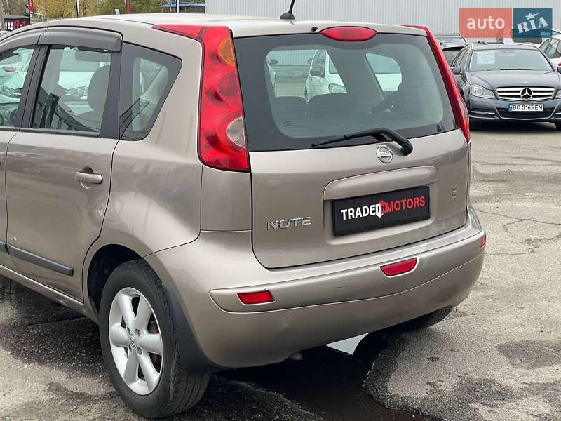 Хэтчбек Nissan Note 2007 в Киеве