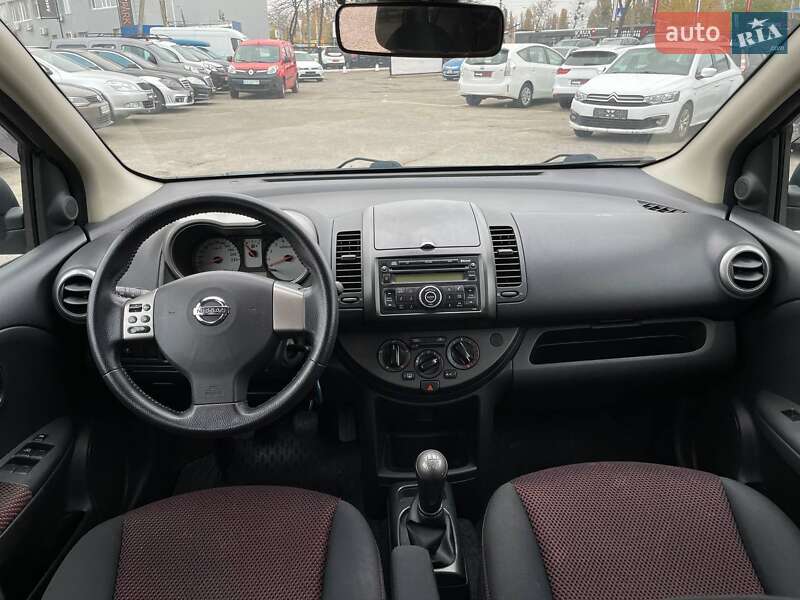 Хэтчбек Nissan Note 2007 в Киеве