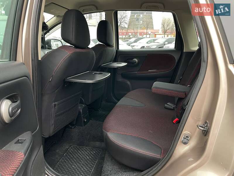 Хэтчбек Nissan Note 2007 в Киеве