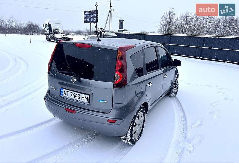 Хетчбек Nissan Note 2011 в Рожнятові фото 2 Хетчбек Nissan Note 2011 в Рожнятові