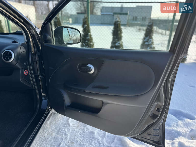 Хэтчбек Nissan Note 2009 в Виннице