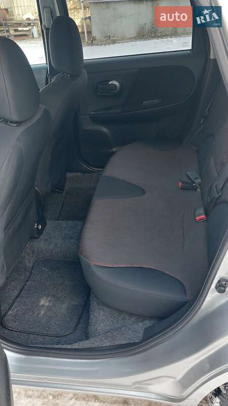 Хетчбек Nissan Note 2010 в Луцьку