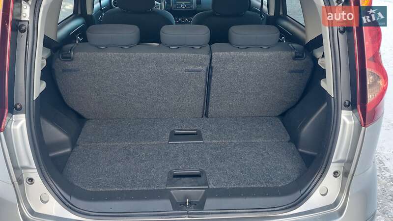 Хетчбек Nissan Note 2010 в Луцьку