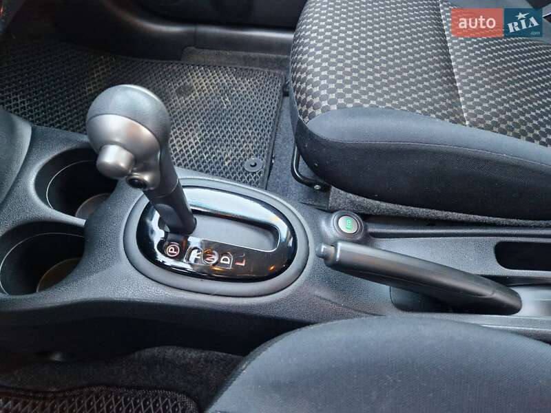 Хетчбек Nissan Note 2012 в Кропивницькому