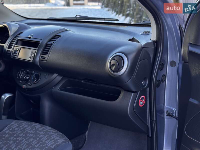 Хэтчбек Nissan Note 2008 в Виннице