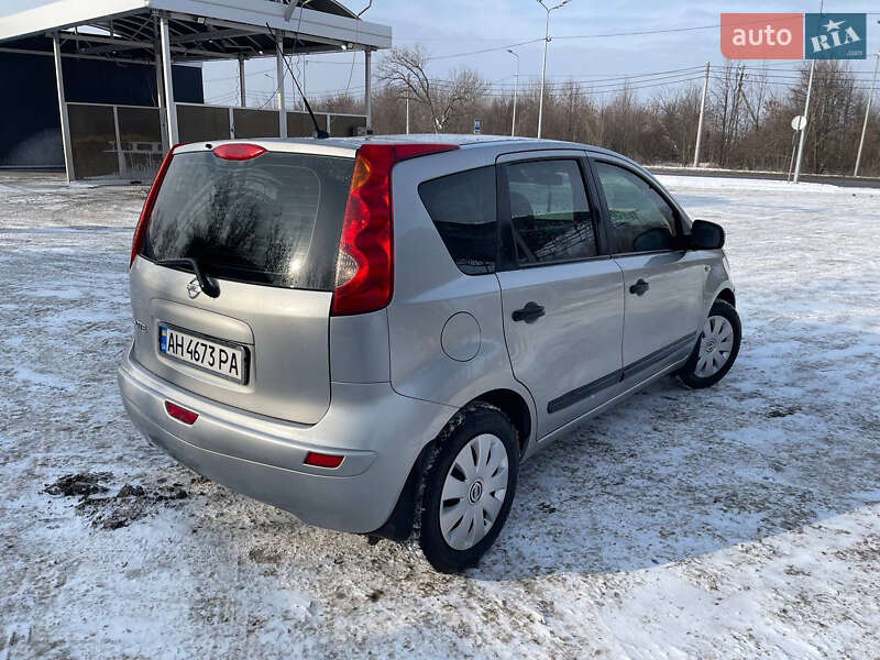 Хетчбек Nissan Note 2008 в Полтаві