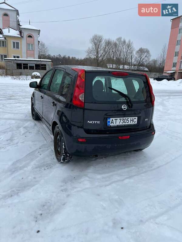 Хэтчбек Nissan Note 2007 в Долине