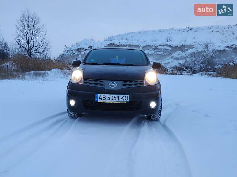 Хэтчбек Nissan Note 2008 в Виннице