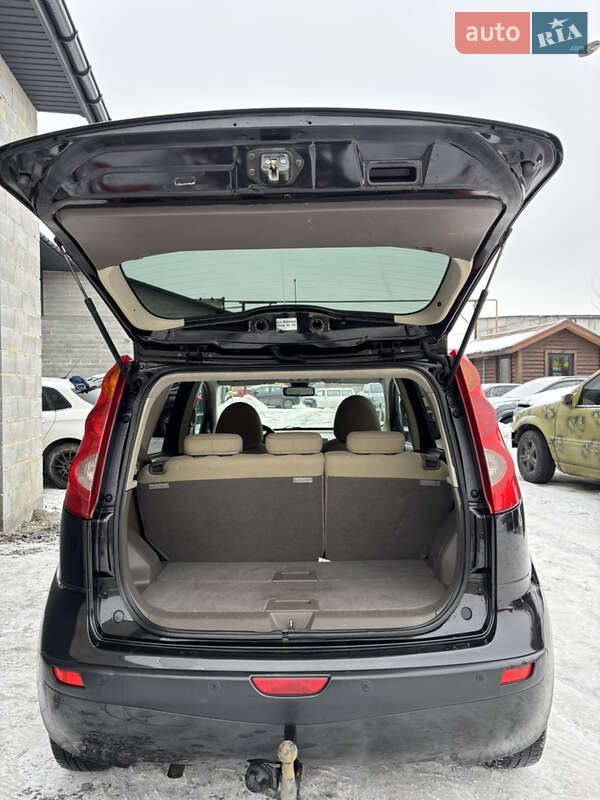 Хэтчбек Nissan Note 2006 в Ровно