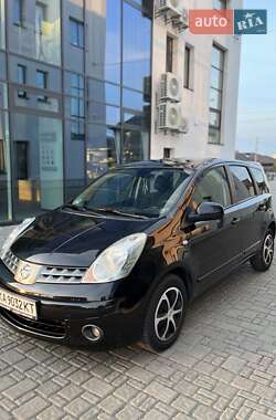 Хэтчбек Nissan Note 2006 в Киеве