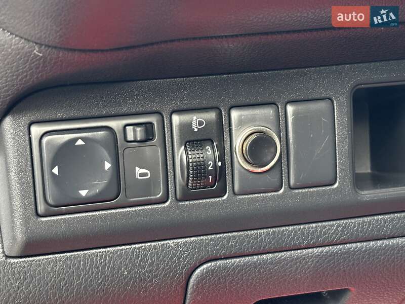 Хетчбек Nissan Note 2007 в Дрогобичі