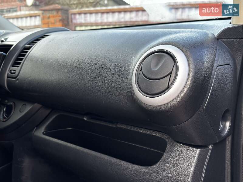 Хетчбек Nissan Note 2007 в Дрогобичі